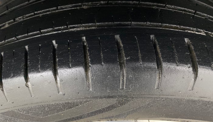 2023 Maruti Baleno ALPHA 1.2 AGS, Petrol, Automatic, 58,486 km, Left Rear Tyre Tread