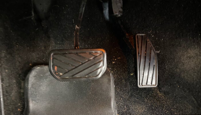 2023 Maruti Baleno ALPHA 1.2 AGS, Petrol, Automatic, 58,486 km, Pedals