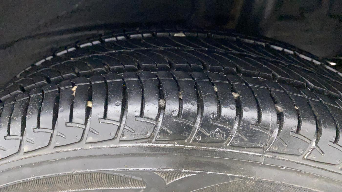 2021 Maruti New Wagon-R ZXI 1.2 AMT, Petrol, Automatic, 9,989 km, Left Rear Tyre Tread