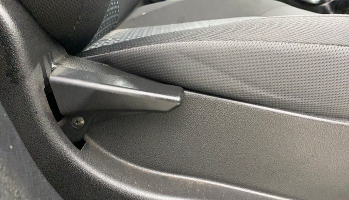 2019 Tata NEXON XM PETROL, Petrol, Manual, 26,518 km, Driver Side Adjustment Panel