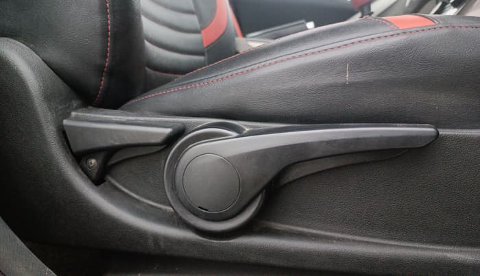 2018 Tata NEXON XZ PLUS PETROL, Petrol, Manual, 53,790 km, Driver Side Adjustment Panel