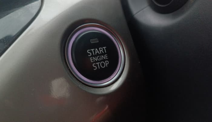 2018 Tata NEXON XZ PLUS PETROL, Petrol, Manual, 53,790 km, Keyless Start/ Stop Button