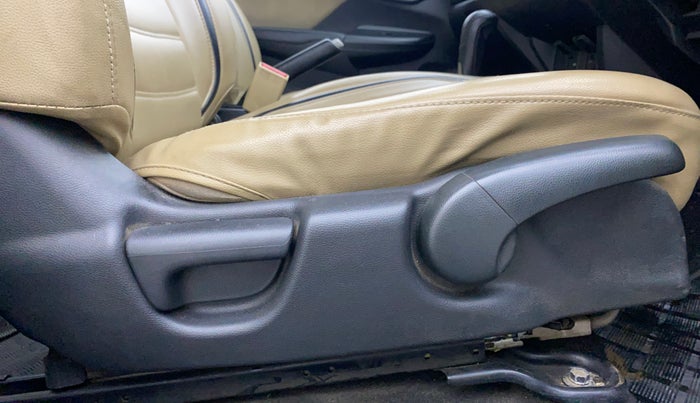 2018 Honda Jazz 1.2L I-VTEC V CVT, Petrol, Automatic, 99,313 km, Driver Side Adjustment Panel