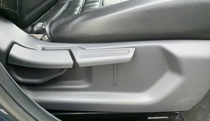 2020 Hyundai GRAND I10 NIOS SPORTZ AMT 1.2 KAPPA VTVT, Petrol, Automatic, 14,874 km, Driver Side Adjustment Panel