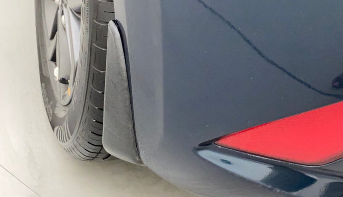 2020 Hyundai GRAND I10 NIOS SPORTZ AMT 1.2 KAPPA VTVT, Petrol, Automatic, 14,874 km, Rear bumper - Paint is slightly damaged
