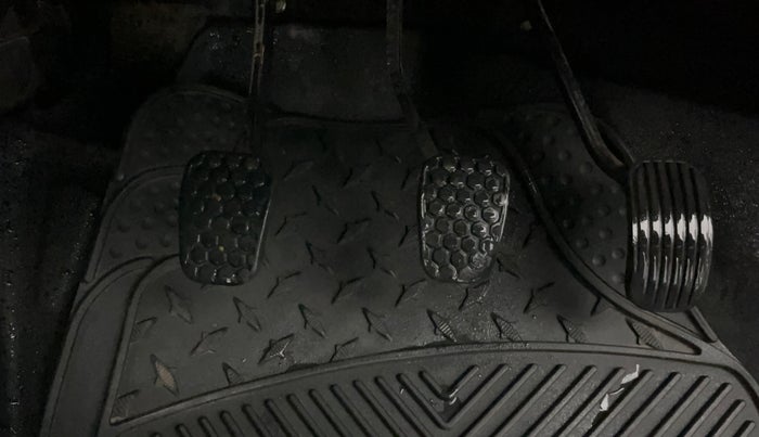 2020 Tata Tiago XZ PLUS PETROL, Petrol, Manual, 74,312 km, Pedals