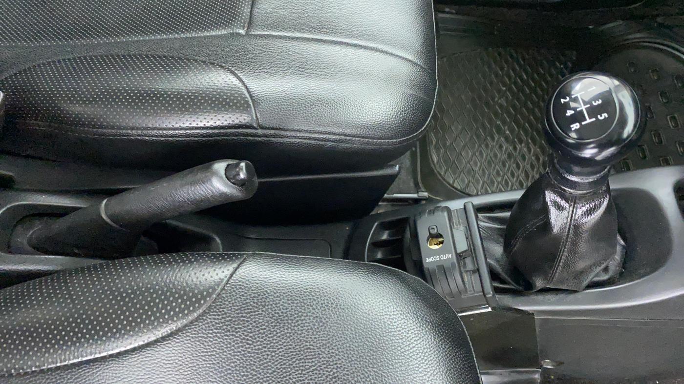 2017 Maruti Wagon R 1.0 LXI CNG, CNG, Manual, 65,912 km, Gear Lever