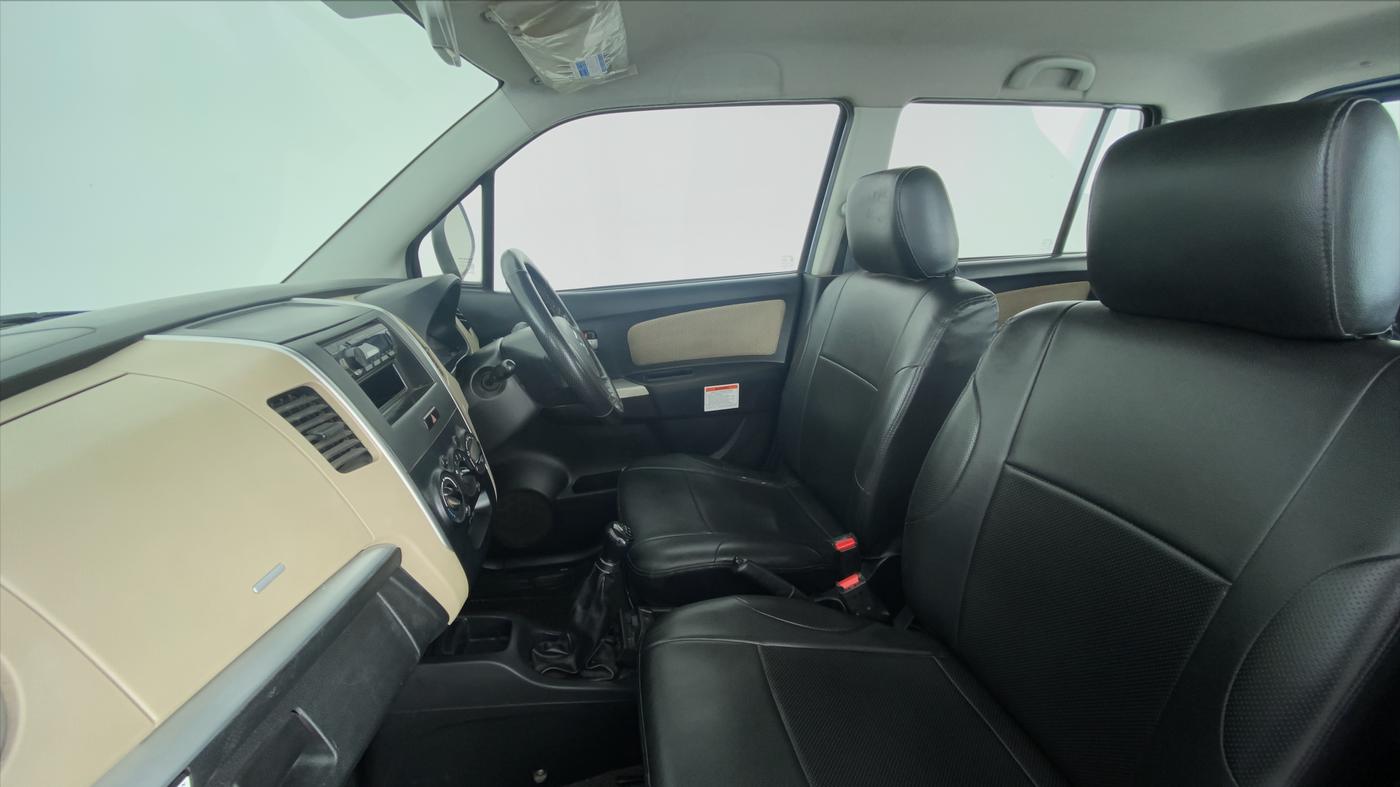 2017 Maruti Wagon R 1.0 LXI CNG, CNG, Manual, 65,912 km, Right Side Front Door Cabin