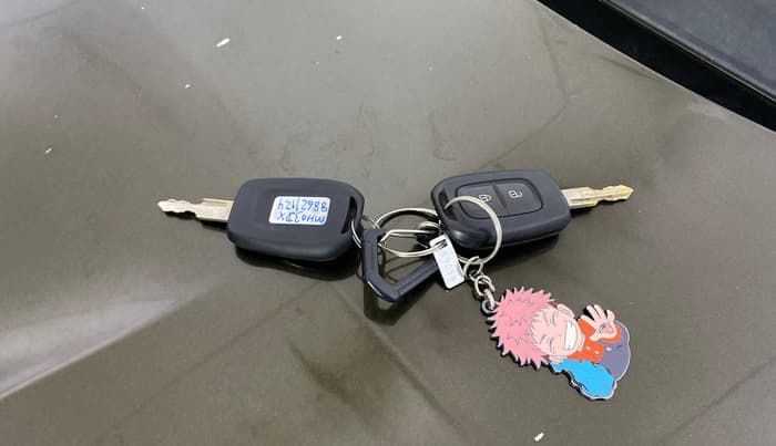 2022 Renault Kwid RXT 1.0 AMT, Petrol, Automatic, 25,832 km, Key Close Up