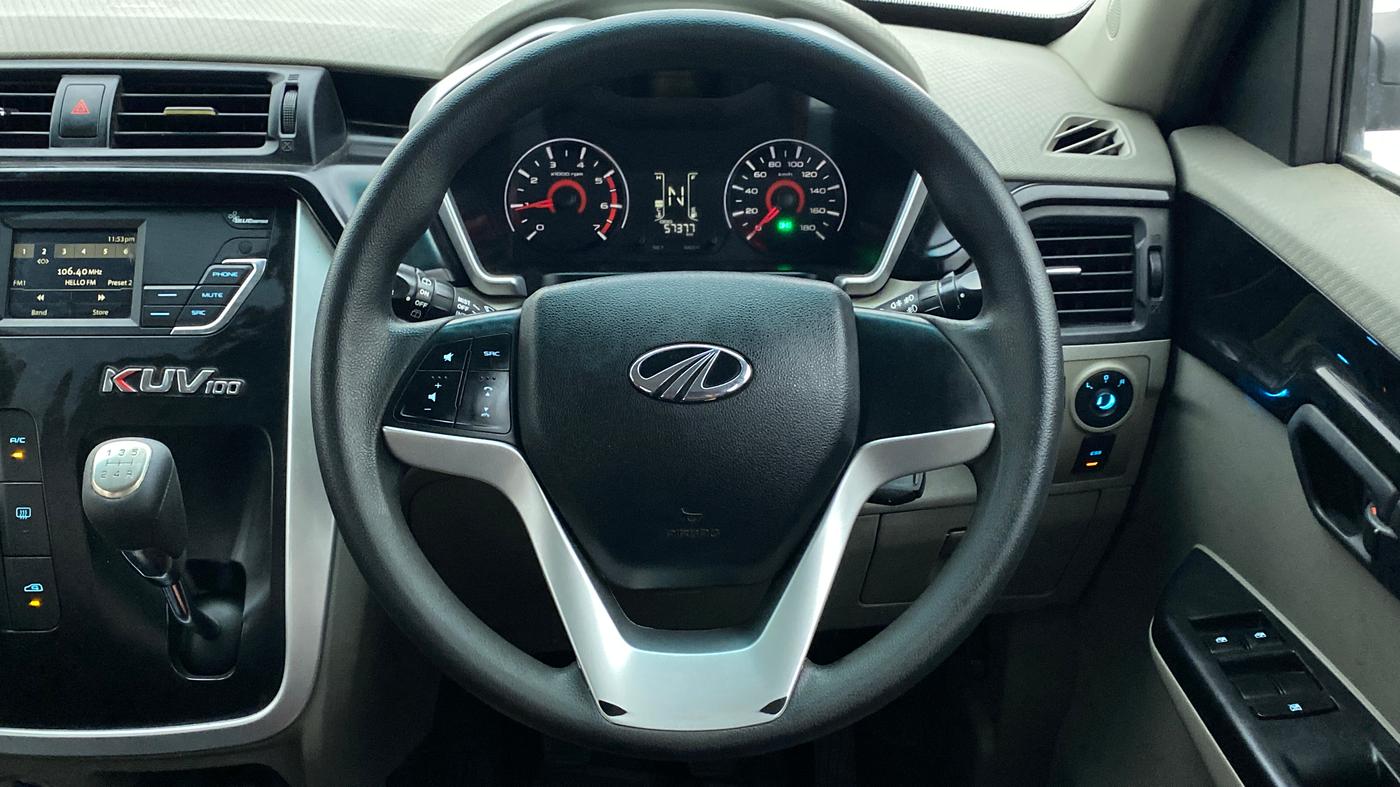 2017 Mahindra Kuv100 K8 D 6 STR, Diesel, Manual, 57,562 km, Steering Wheel Close Up