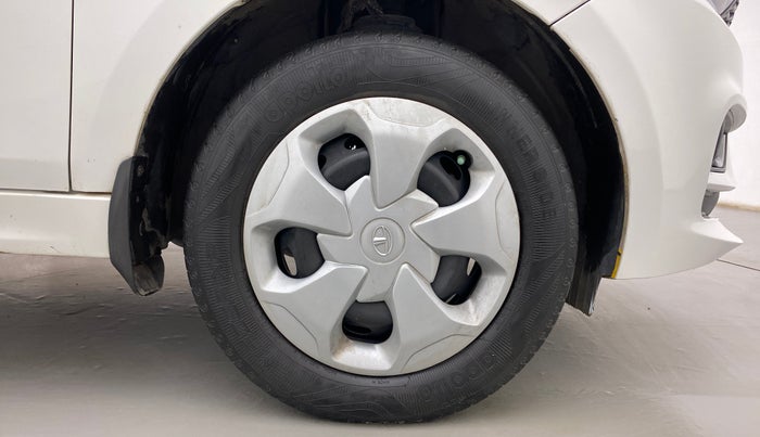 2020 Tata Tiago XT PETROL, Petrol, Manual, 62,875 km, Right Front Wheel
