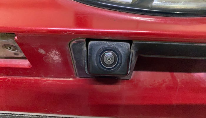 2022 Mahindra XUV300 W8 1.2 PETROL, Petrol, Manual, 41,249 km, Parking Camera