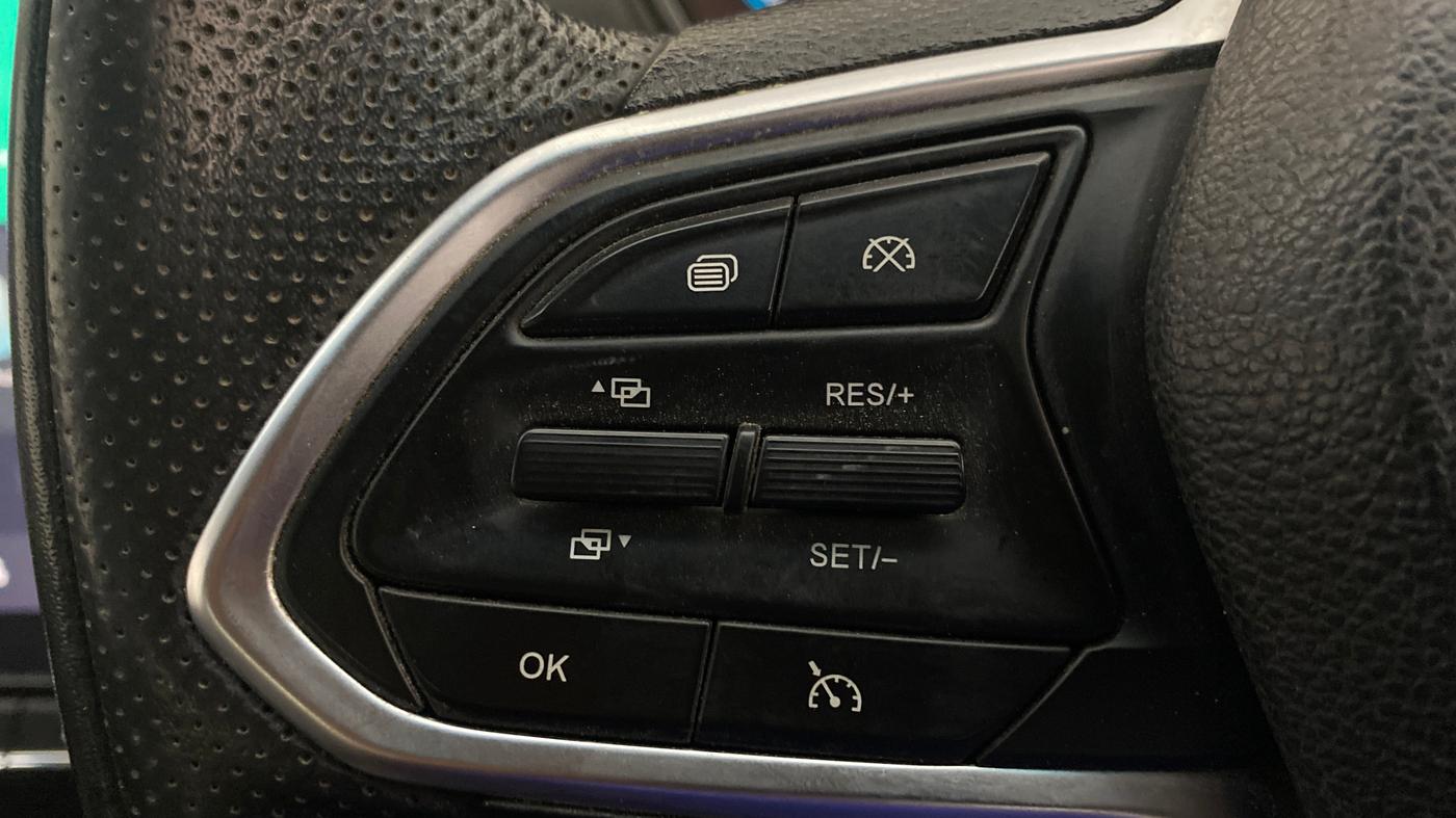 2020 MG HECTOR SHARP 2.0 DIESEL, Diesel, Manual, 1,17,192 km, Adaptive Cruise Control