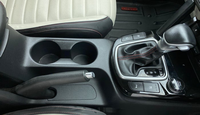 2019 KIA SELTOS GTX + AT PETROL, Petrol, Automatic, 32,661 km, Gear Lever