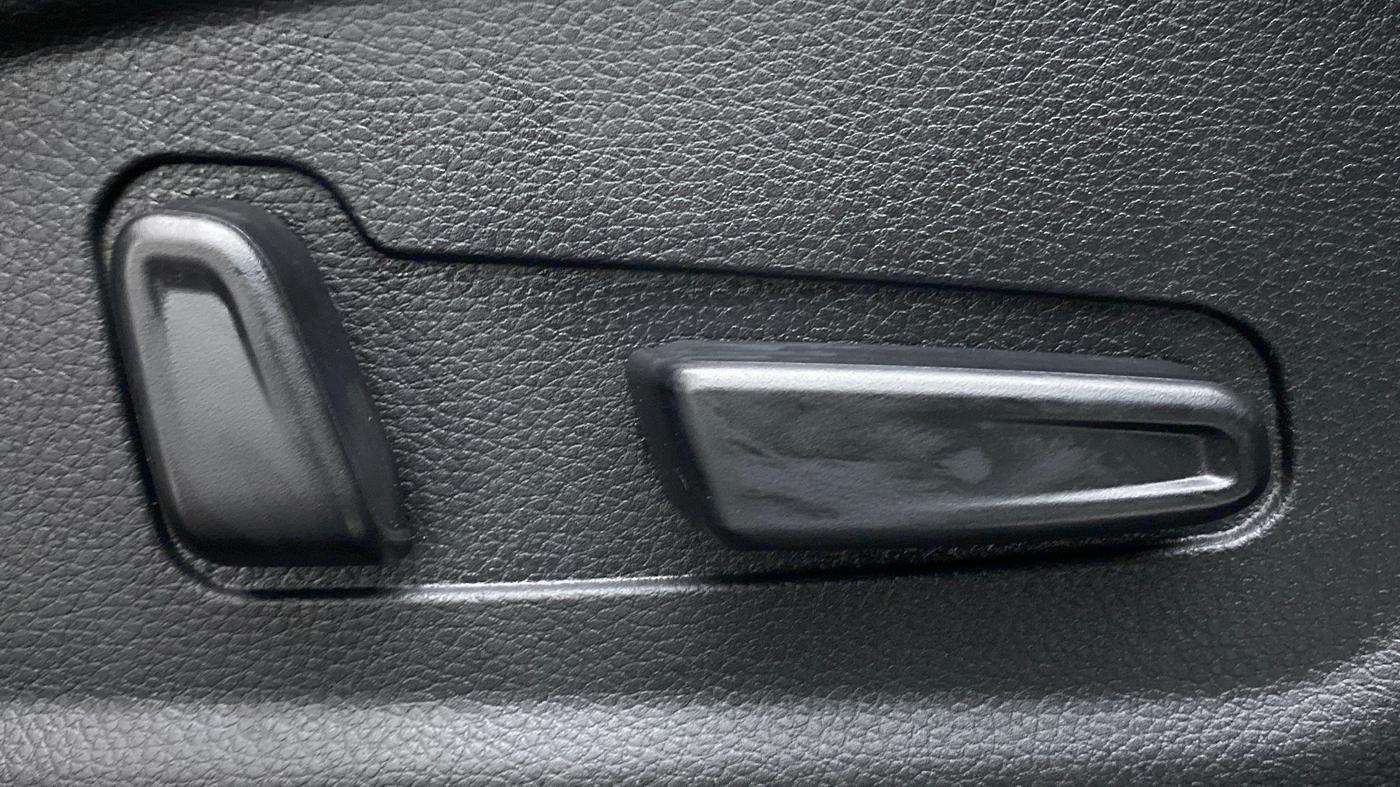 2019 KIA SELTOS GTX + AT PETROL, Petrol, Automatic, 32,661 km, Electrically Adjustable Driver's Seat