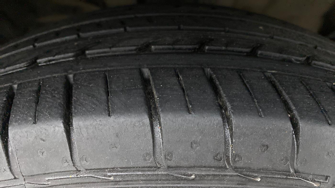 2019 KIA SELTOS GTX + AT PETROL, Petrol, Automatic, 32,661 km, Right Front Tyre Tread