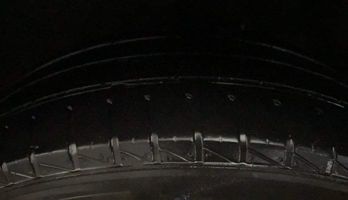 2024 Renault Kwid CLIMBER MT 1.0, Petrol, Manual, 38,289 km, Left Rear Tyre Tread