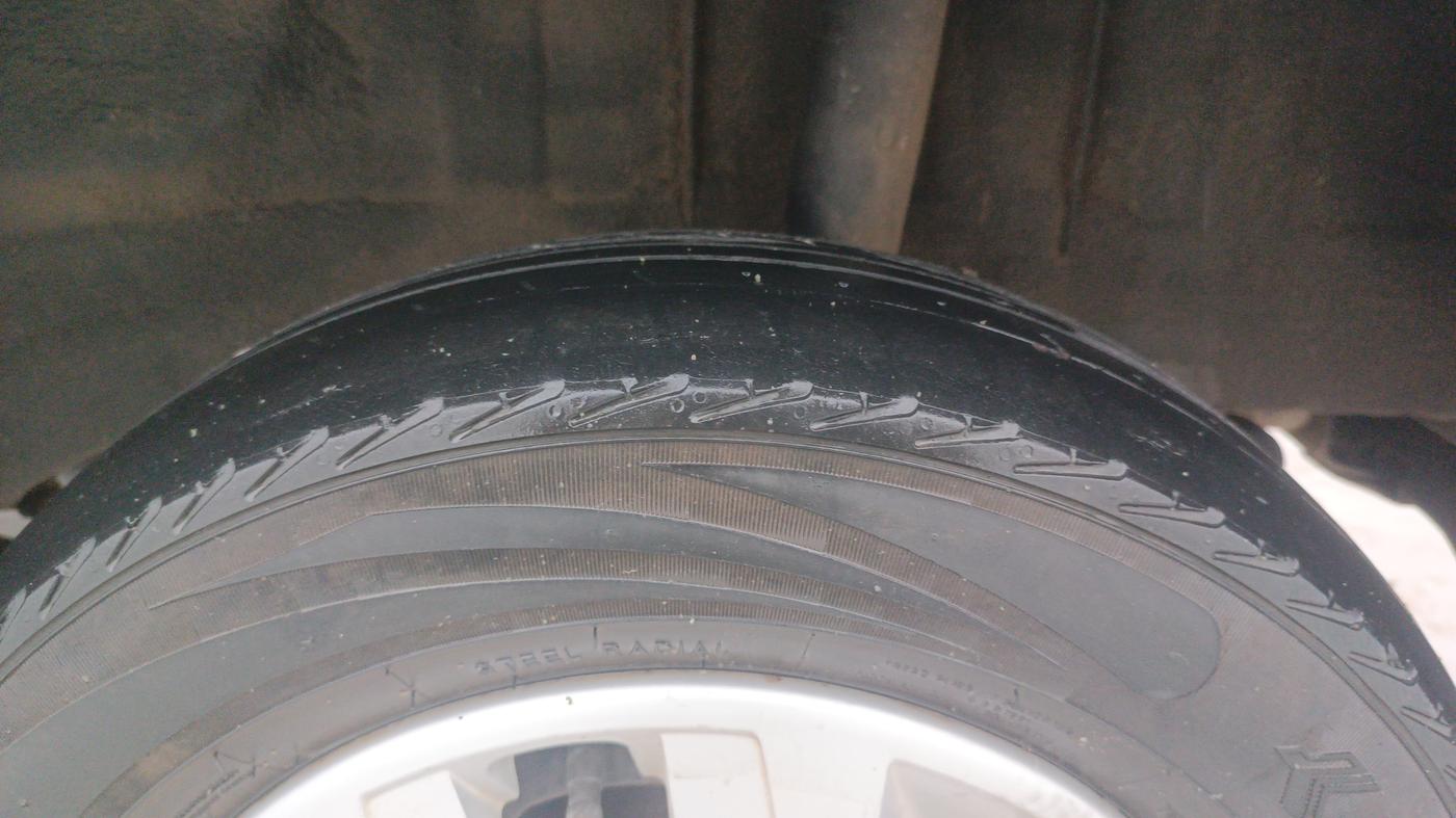 2018 Renault Kwid RXL, Petrol, Manual, 64,328 km, Left Rear Tyre Tread