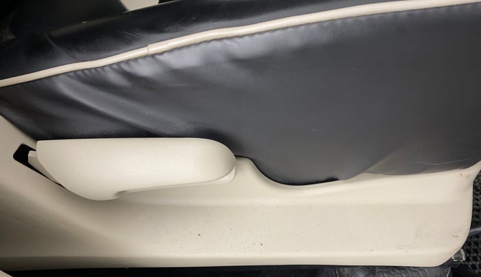 2020 Maruti Celerio VXI CNG D, CNG, Manual, 18,656 km, Driver Side Adjustment Panel