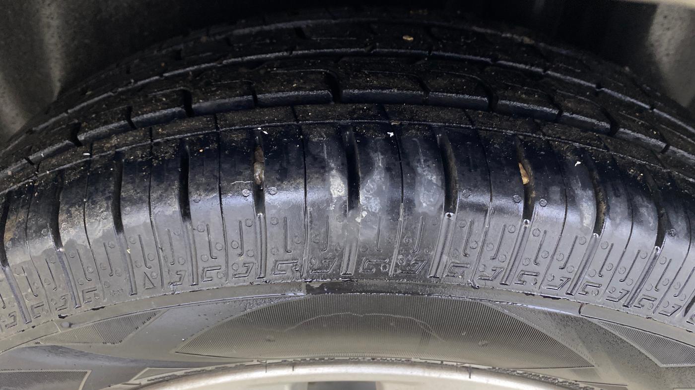 2021 Maruti Ciaz ZETA 1.5 SHVS MT PETROL, Petrol, Manual, 55,867 km, Left Rear Tyre Tread