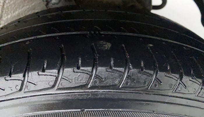 2018 Maruti Celerio VXI CNG OPT, CNG, Manual, 81,832 km, Right Rear Tyre Tread