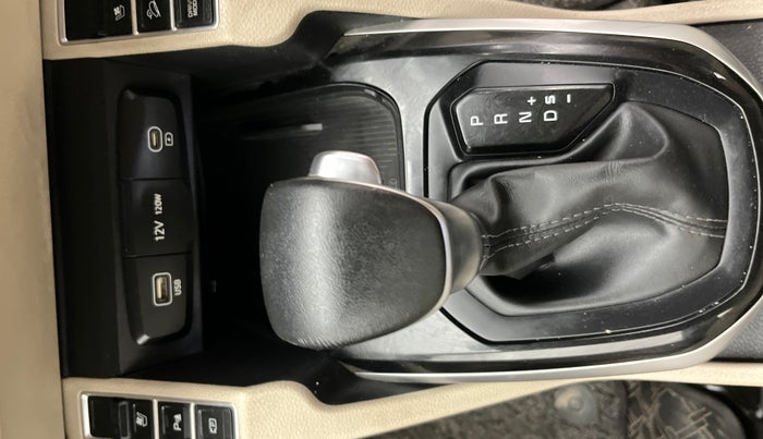 2022 KIA CARENS LUXURY PLUS 1.4 PETROL DCT 7 STR, Petrol, Automatic, 23,657 km, Gear Lever