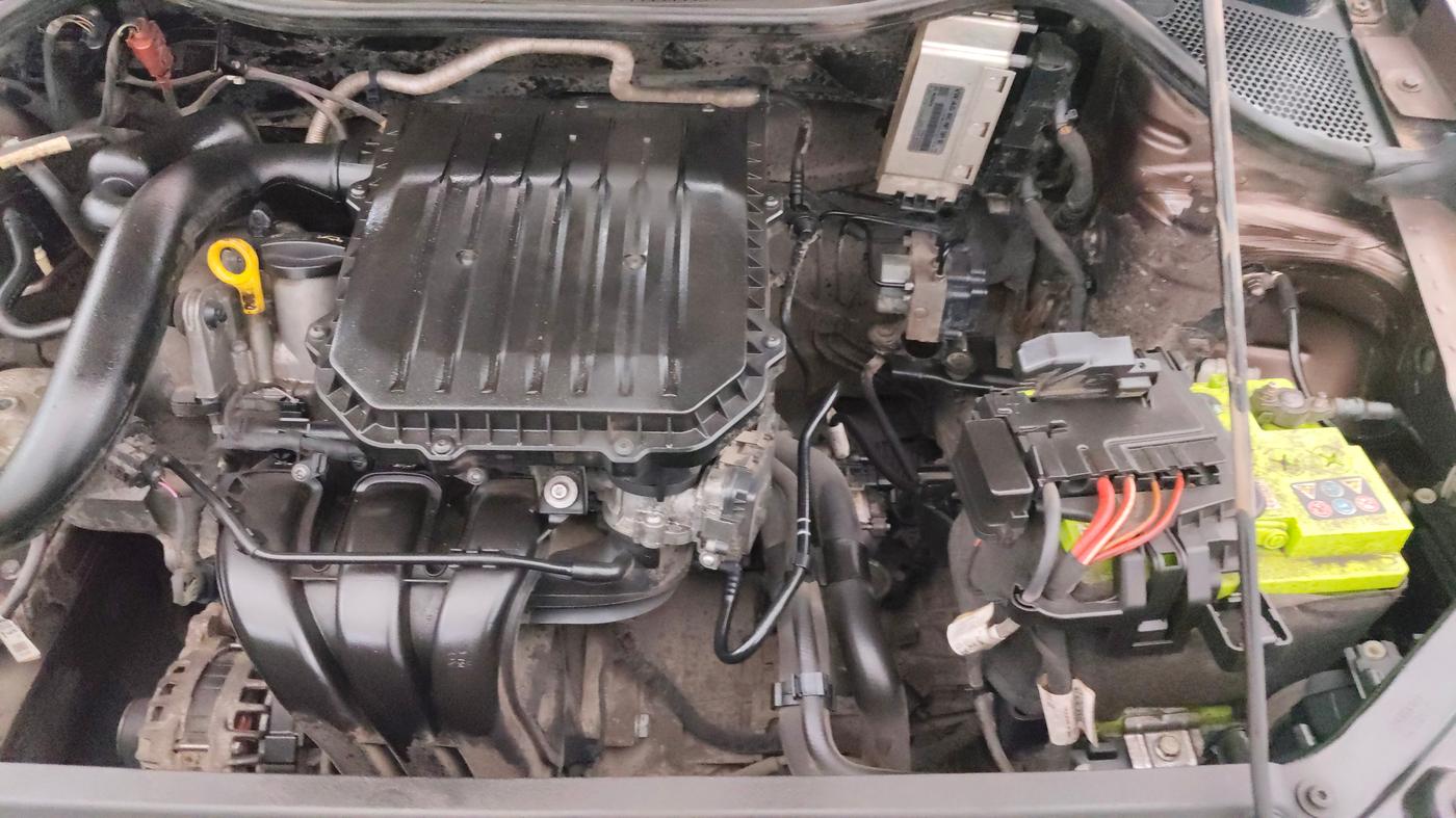 2019 Volkswagen Ameo COMFORTLINE 1.0L, Petrol, Manual, 33,511 km, Engine View - Left
