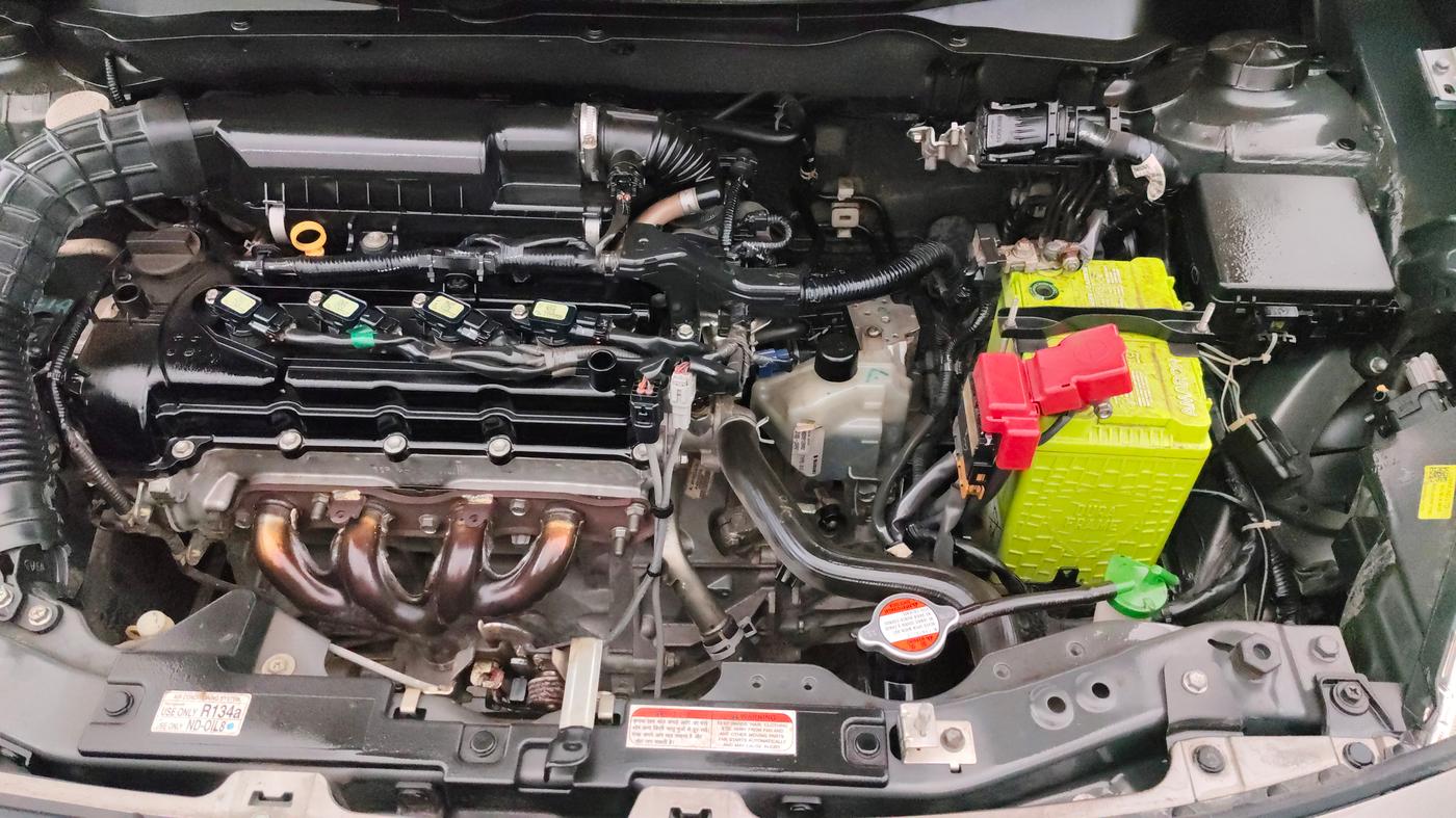2018 Maruti Swift VXI AMT, Petrol, Automatic, 45,442 km, Engine View - Left
