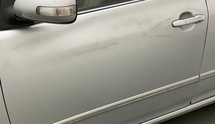 2011 Toyota Corolla Altis G PETROL, Petrol, Manual, 1,19,025 km, Front passenger door - Slightly dented