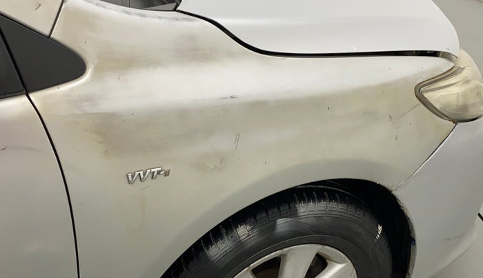 2011 Toyota Corolla Altis G PETROL, Petrol, Manual, 1,19,025 km, Right fender - Paint has minor damage
