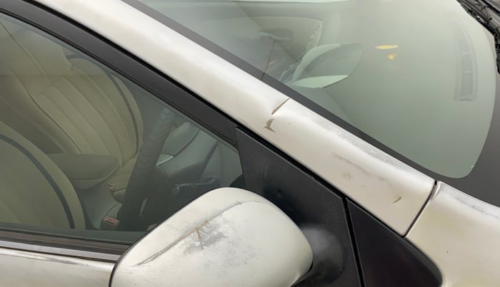 2011 Toyota Corolla Altis G PETROL, Petrol, Manual, 1,19,025 km, Right A pillar - Slightly dented
