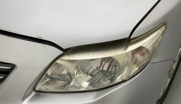 2011 Toyota Corolla Altis G PETROL, Petrol, Manual, 1,19,025 km, Left headlight - Minor scratches