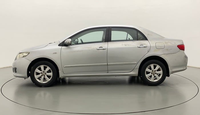 2011 Toyota Corolla Altis G PETROL, Petrol, Manual, 1,19,025 km, Left Side
