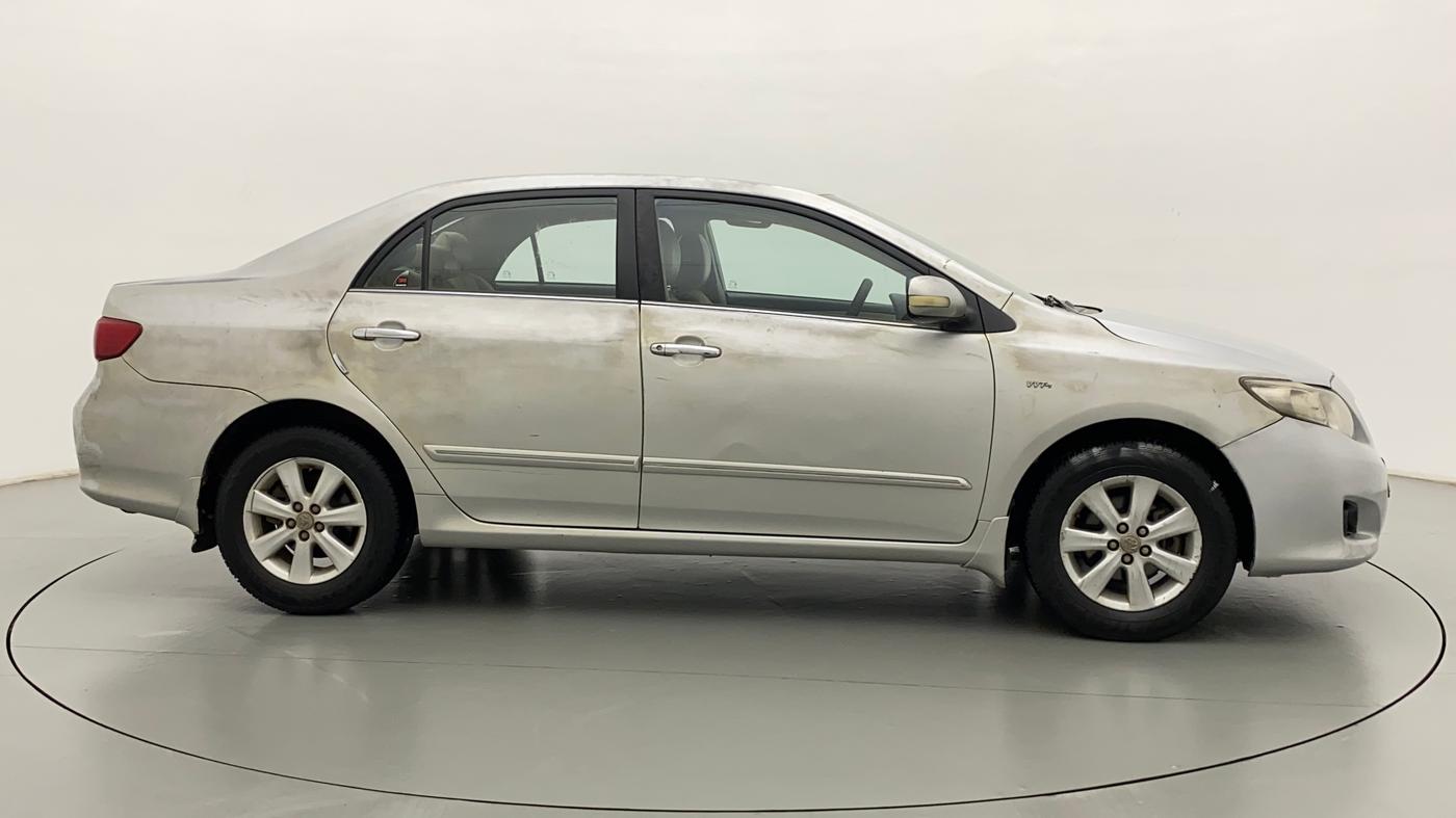 2011 Toyota Corolla Altis G PETROL, Petrol, Manual, 1,19,025 km, Right Side View