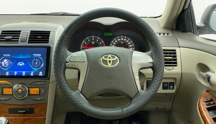 2011 Toyota Corolla Altis G PETROL, Petrol, Manual, 1,19,025 km, Steering Wheel Close Up