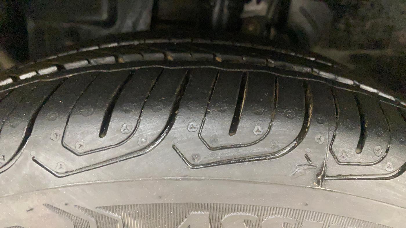 2019 Ford FREESTYLE TITANIUM 1.2 PETROL, Petrol, Manual, 48,782 km, Left Front Tyre Tread