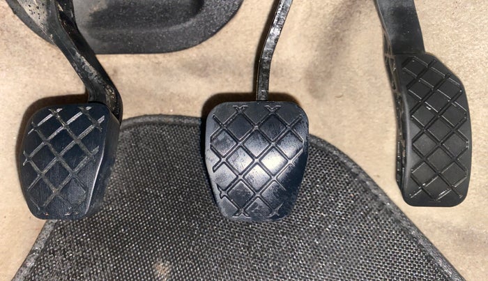 2014 Volkswagen Vento HIGHLINE 1.6 MPI, Petrol, Manual, 64,278 km, Pedals