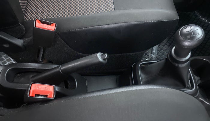 2019 Maruti S PRESSO VXI, Petrol, Manual, 19,221 km, Gear Lever