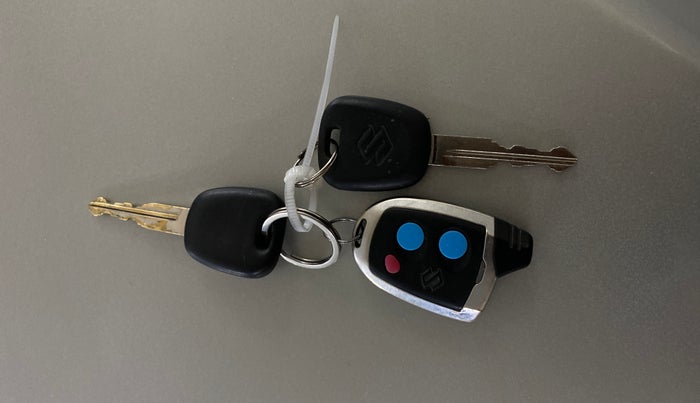 2019 Maruti Celerio VXI CNG, CNG, Manual, 1,00,829 km, Key Close Up