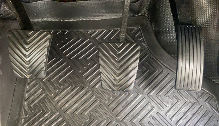 2020 Hyundai Elite i20 MAGNA PLUS 1.2, Petrol, Manual, 34,827 km, Pedals