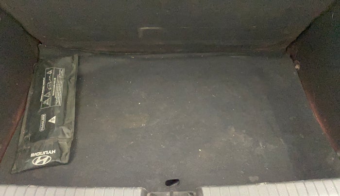 2020 Hyundai Elite i20 MAGNA PLUS 1.2, Petrol, Manual, 34,827 km, Boot Inside