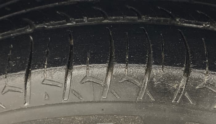 2014 Hyundai Grand i10 SPORTZ 1.2 KAPPA VTVT, Petrol, Manual, 92,943 km, Left Front Tyre Tread