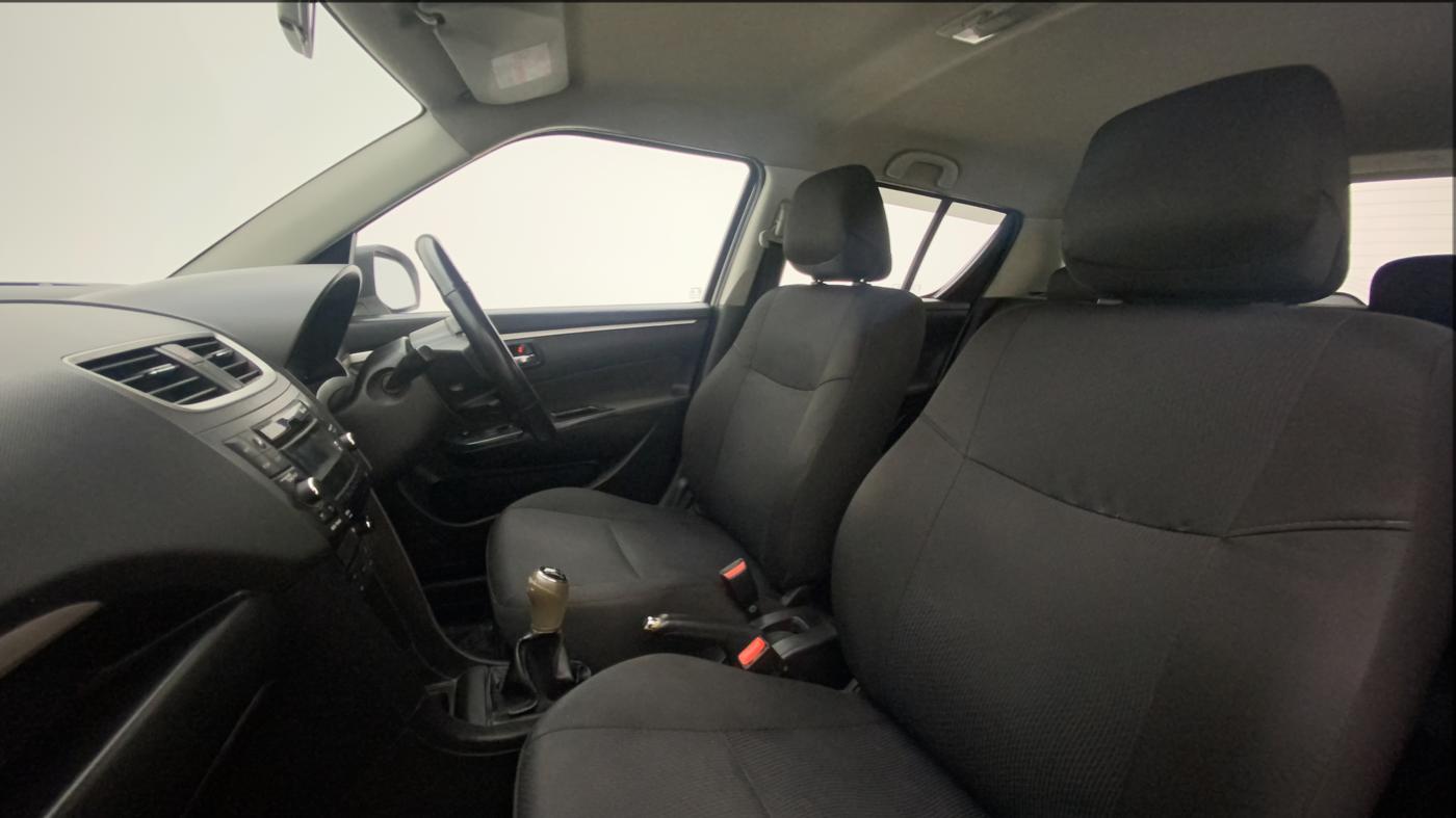2015 Maruti Swift ZXI, Petrol, Manual, 49,464 km, Right Side Front Door Cabin