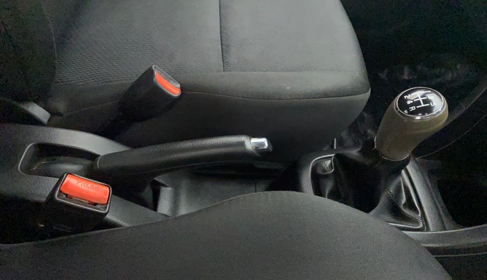 2015 Maruti Swift ZXI, Petrol, Manual, 49,464 km, Gear Lever