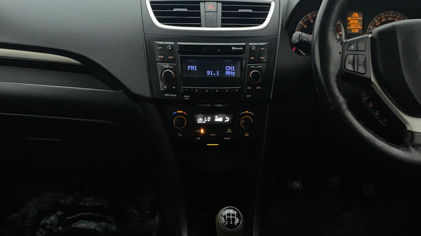 2015 Maruti Swift ZXI, Petrol, Manual, 49,464 km, Air Conditioner