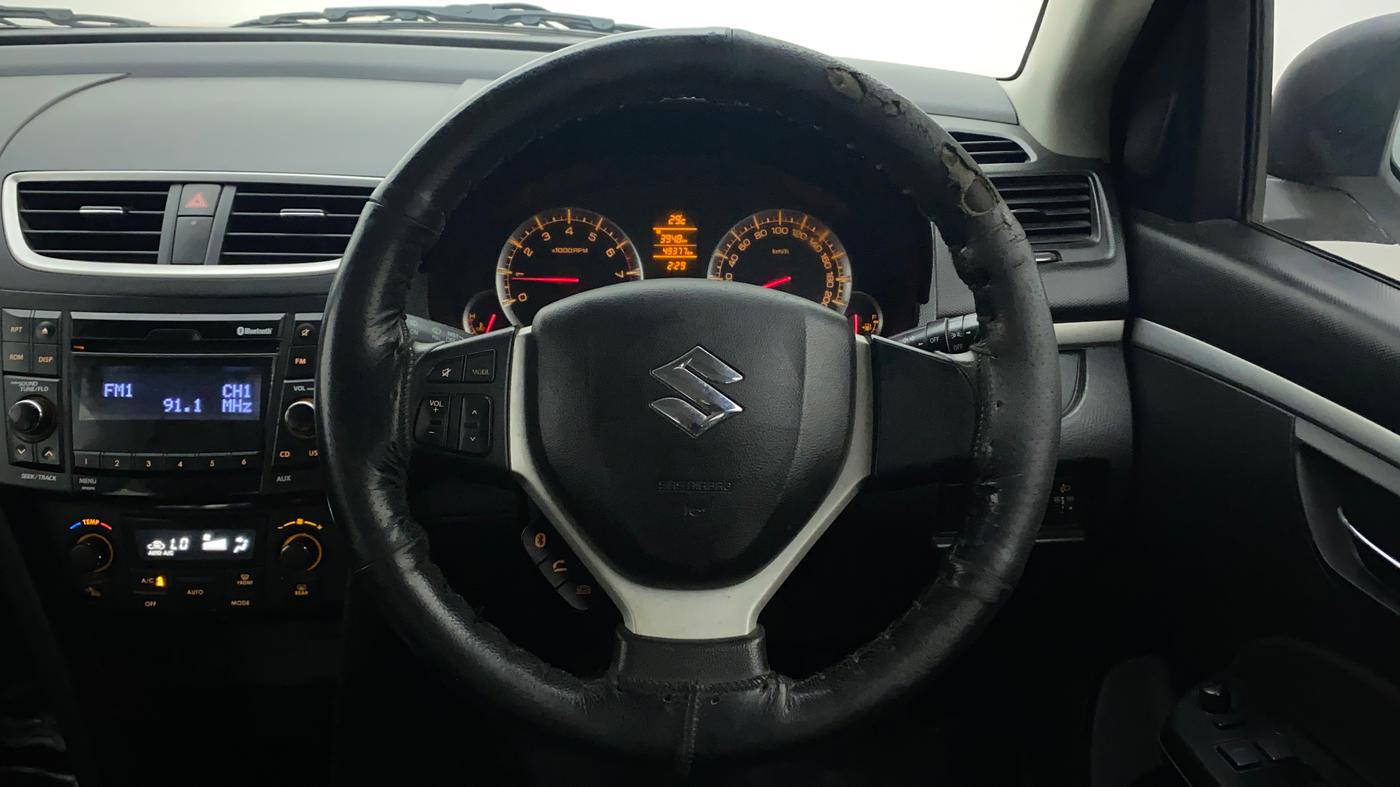 2015 Maruti Swift ZXI, Petrol, Manual, 49,464 km, Steering Wheel Close Up