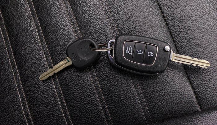 2017 Hyundai Elite i20 ASTA 1.2, Petrol, Manual, 28,372 km, Key Close Up