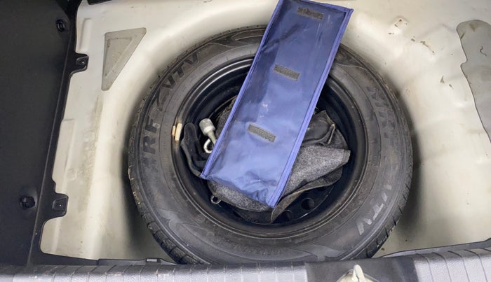 2017 Hyundai Elite i20 ASTA 1.2, Petrol, Manual, 28,372 km, Spare Tyre