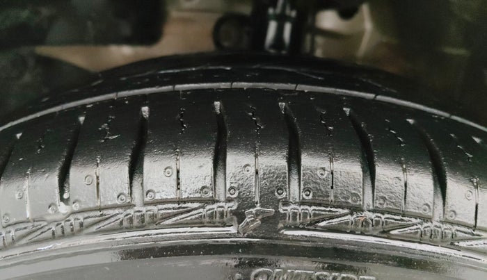 2013 Honda Brio S MT, Petrol, Manual, 92,692 km, Left Front Tyre Tread