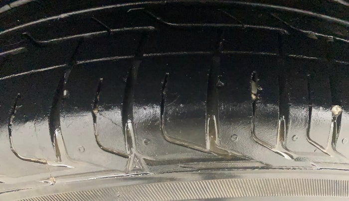 2022 Tata NEXON XZ PLUS (L), Petrol, Manual, 16,077 km, Left Front Tyre Tread